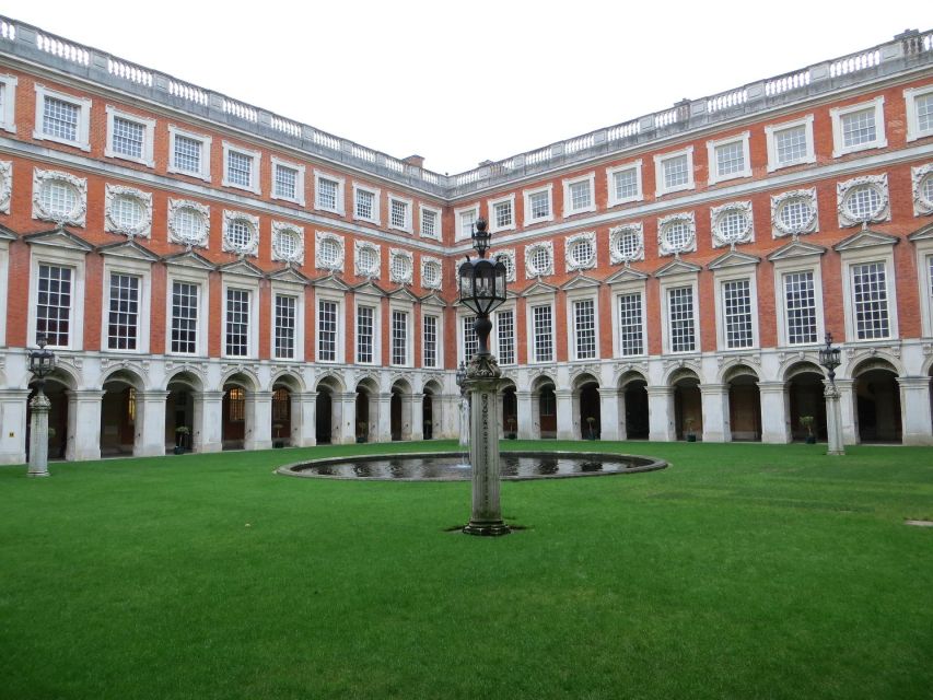 Hampton Court Palace Private Tour With Fast Track Pass - Pickup and Drop-off