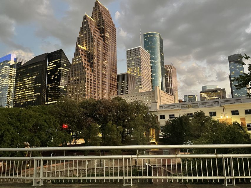 Houston: Astroville Best of Houston Driving City Tour - Experiencing the Citys Culture