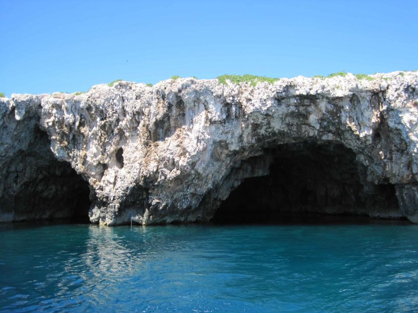 Hvar: Blue Cave, Green Cave & Stiniva Beach Speed Boat Tour - Pakleni Islands