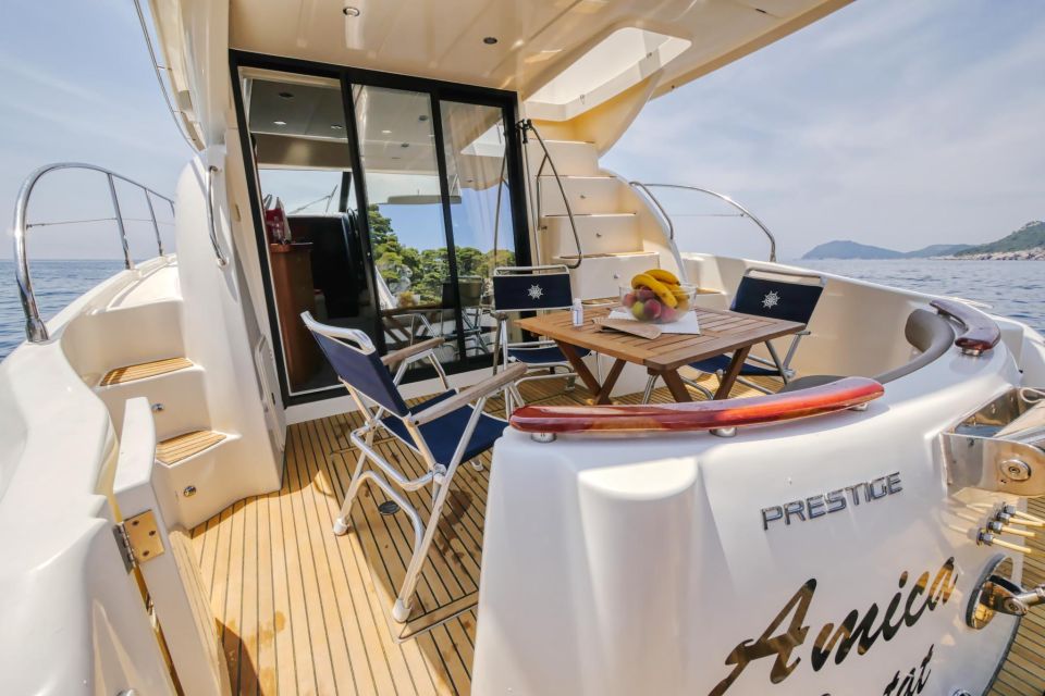 Jeanneau Prestige 440 Fly Private Boat Tour - Professional Crew and Services