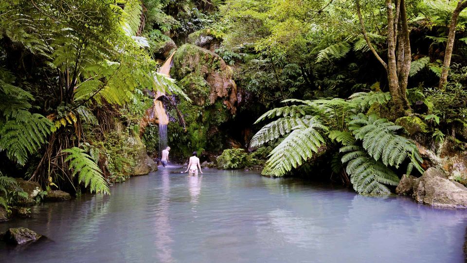 Lagoa Do Fogo: Guided Volcano Geo Tour W/ Hotsprings Bathing - Visiting Historic Center of Ribeira Grande