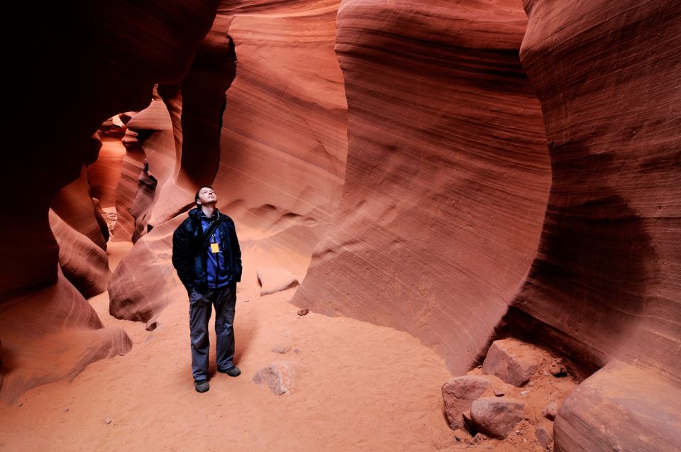 Las Vegas: Antelope Canyon, Horseshoe Bend Tour With Lunch - Navajo Guide Exploration