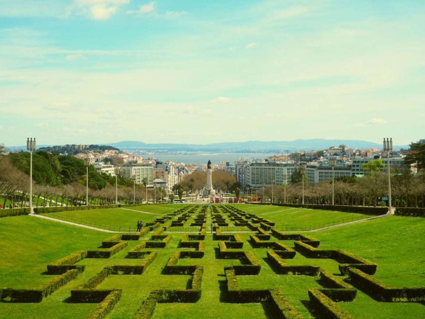 Lisbon: Christ the King, Belém, Aqueduct, and LxFactory Van Tour - Frequently Asked Questions