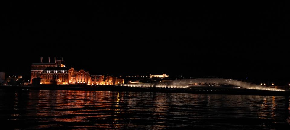 Lisbon: City Boat Cruise Daytime/Sunset/Night With Champagne - Personalized Services