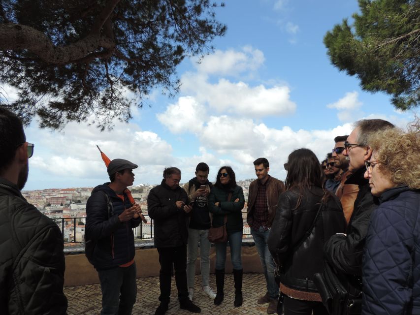 Lisbon: City Sightseeing Private Tour With Guide - Iconic Lisbon Sights