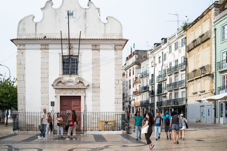 Lisbon Food & Fado Tour: An Evening Out in Mouraria & Alfama - Exclusions and Accessibility