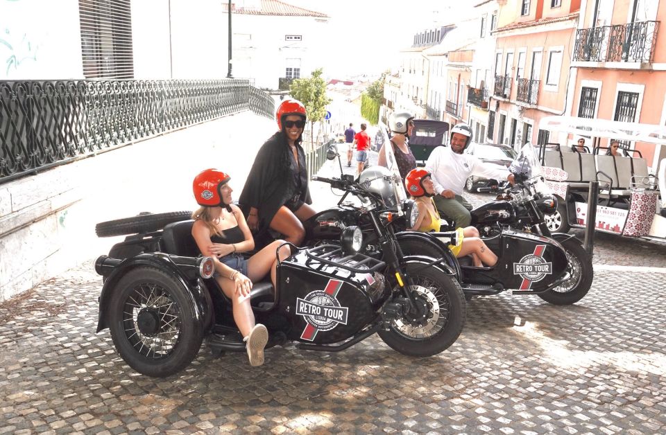 Lisbon : Private Motorycle Sidecar Tour (1h30) - Breathtaking Panorâmico Viewpoint