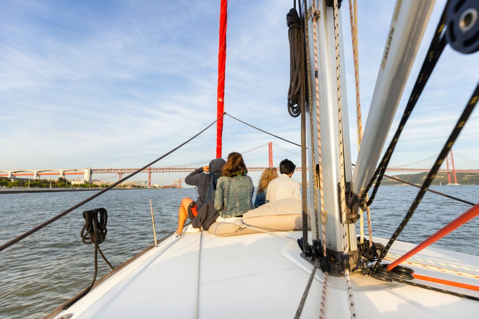 Lisbon: Sailing Tour on the Tagus River - Romantic Sunset Sailing