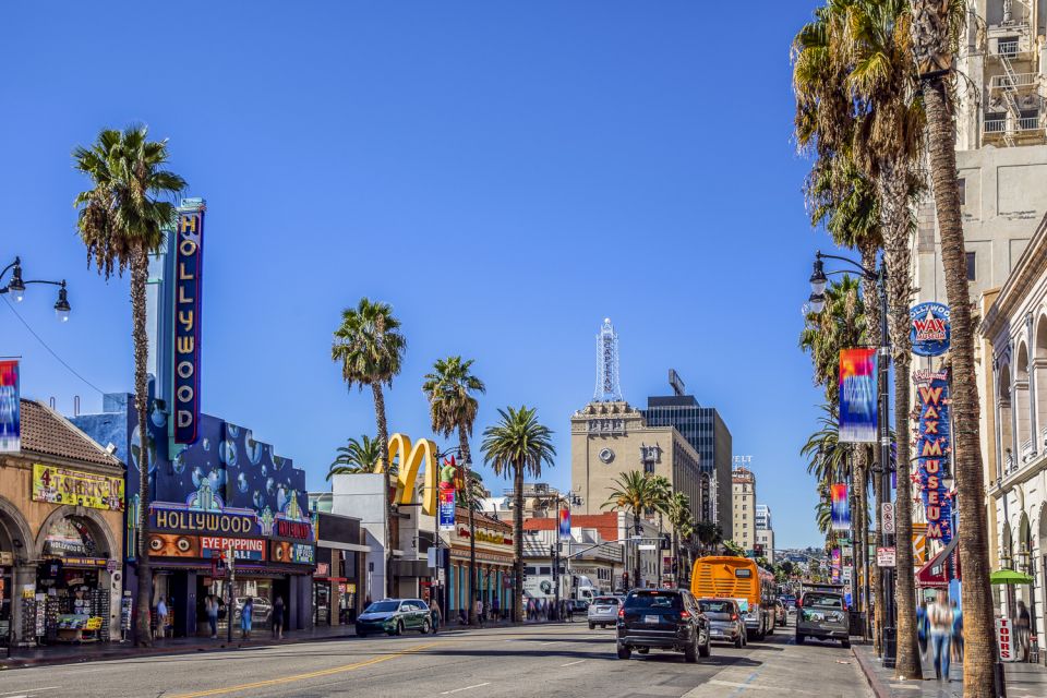 Los Angeles: Hollywood & Celebrity Homes Open-Air Bus Tour - Vibrant Nightlife and Entertainment Spots