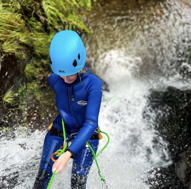 Madeira: Beginner Canyoning - Level 1 - Guided Exploration