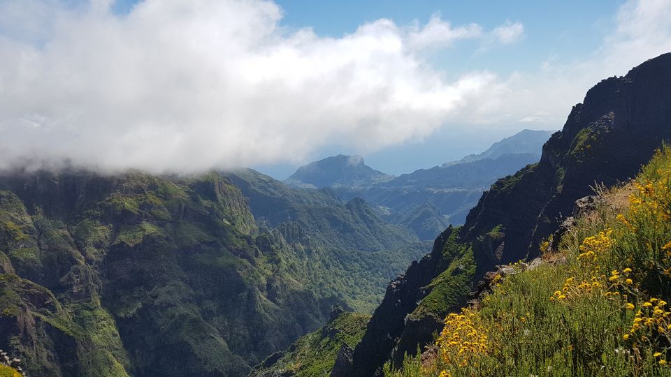 Madeira: Private Guided Pico Areeiro to Pico Ruivo Hike PR1 - Guided Hike Inclusions and Restrictions