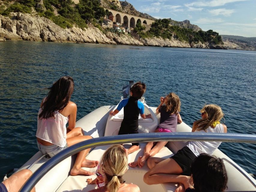 Marseilles: Between Land and Sea 8-Hour Tour - Tour Inclusions and Considerations