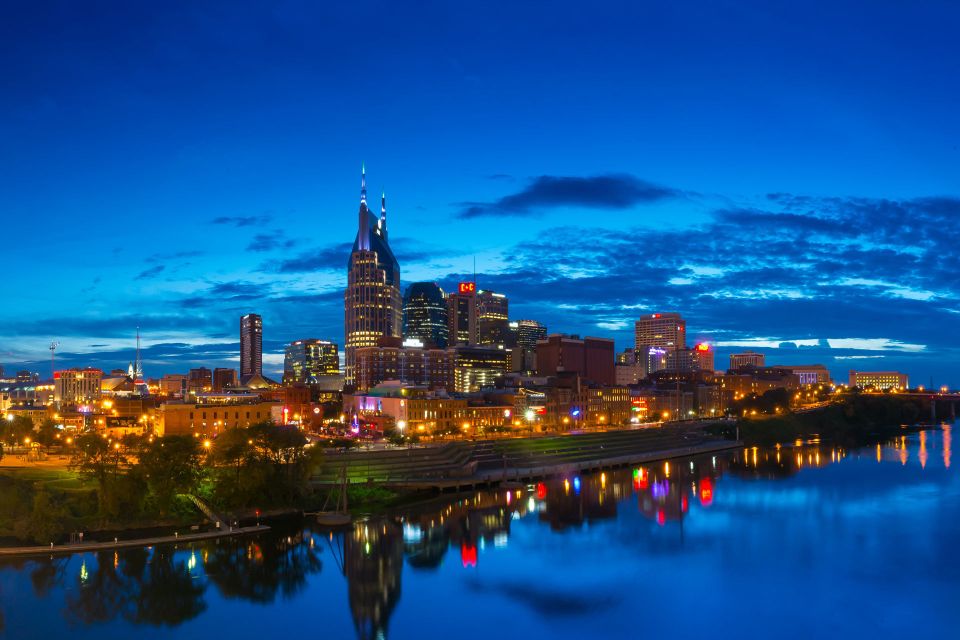 Nashville: Music City Nighttime Trolley Tour - Discover Iconic Locations