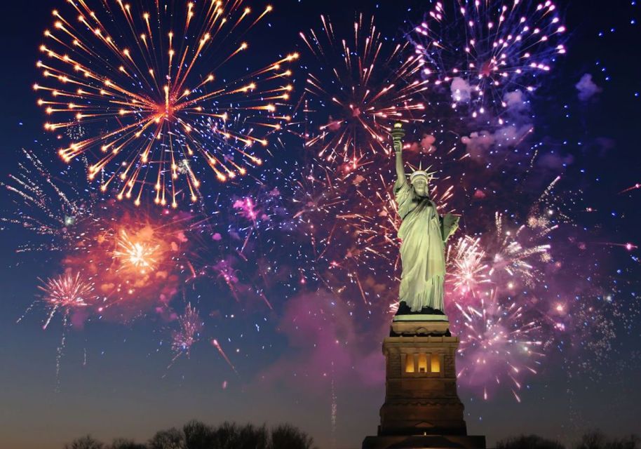 NYC: New Years Eve Buffet Dinner Fireworks Harbor Cruise - What to Expect