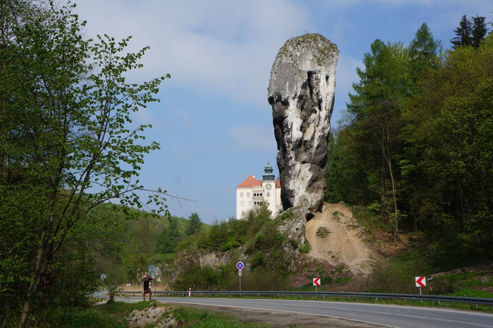 Ojców National Park and Pieskowa Skała Castle From Kraków - Hike to Jaskinia Łokietka Cave