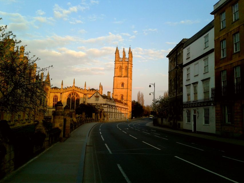 Oxford: C.S. Lewis & J.R.R. Tolkien Guided Walking Tour - Christian History and Oxford Martyrs