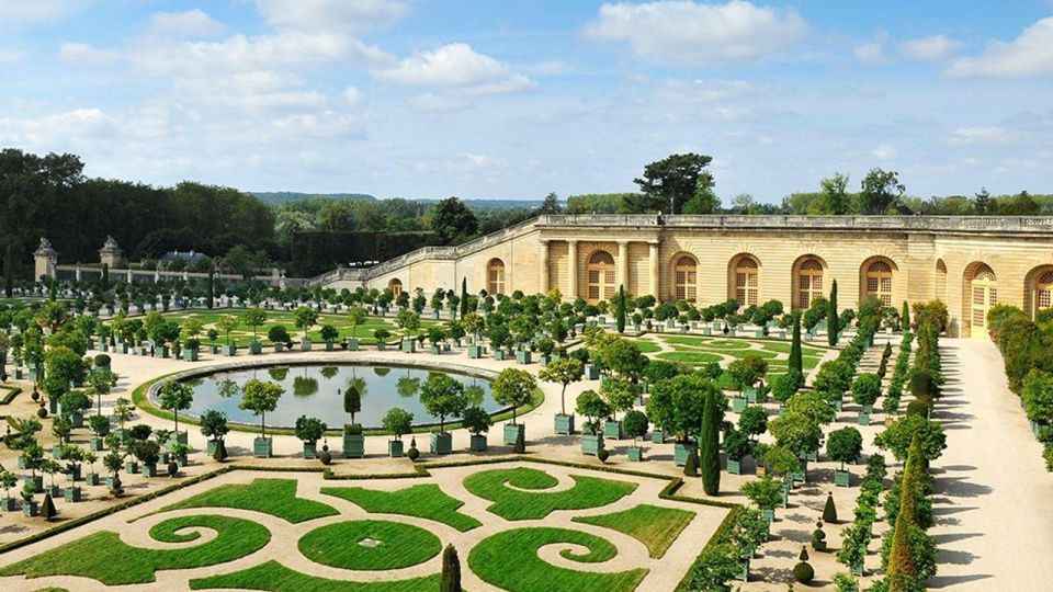 Paris: Private Transfer Château Versailles Van for 7 People 4H - Highlights of the Experience