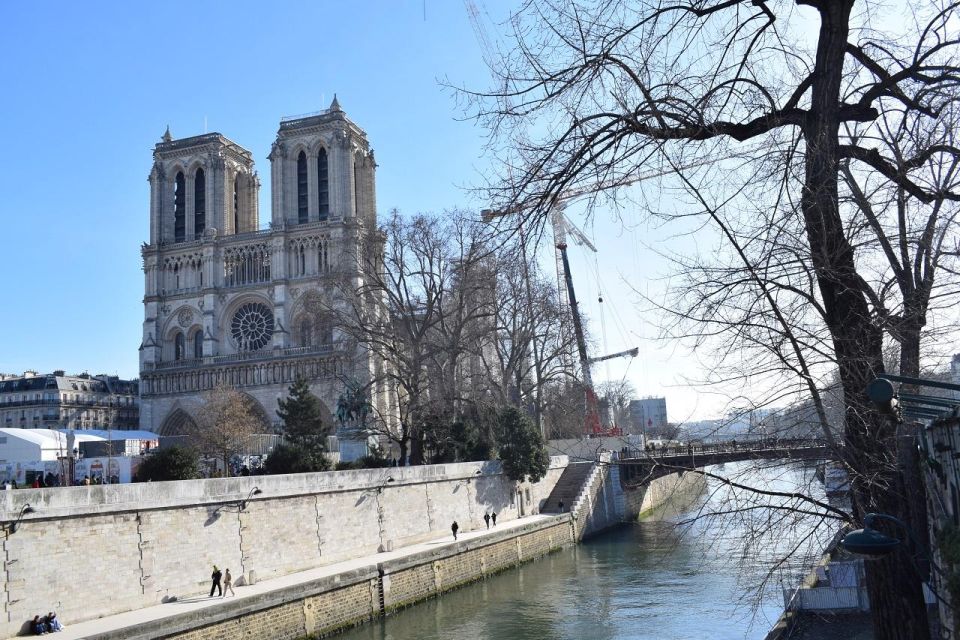 Paris: Sainte-Chapelle, Conciergerie, Notre Dame Guided Tour - Availability and Pricing