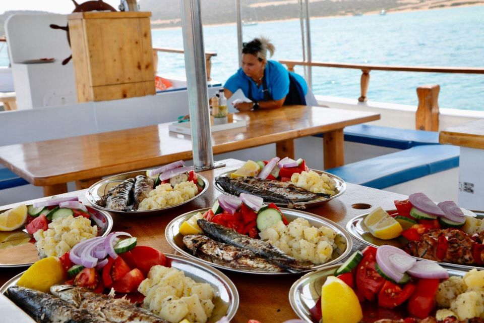 Paros Antiparos: Full-Day Sailing Cruise With Lunch & Drinks - Booking and Cancellation Policy