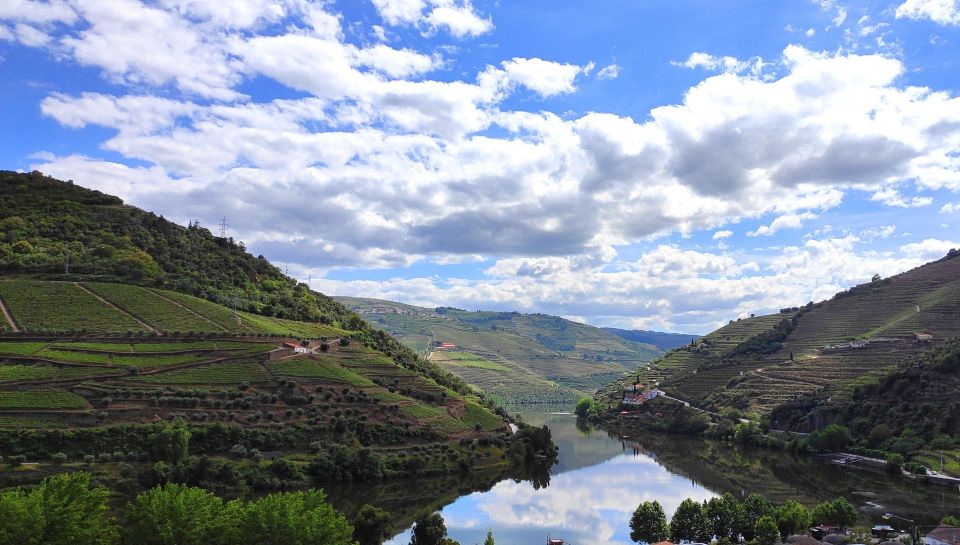 Pinhão: Douro River 1H Boat Trip With Port Wine - Restrictions and Recommendations