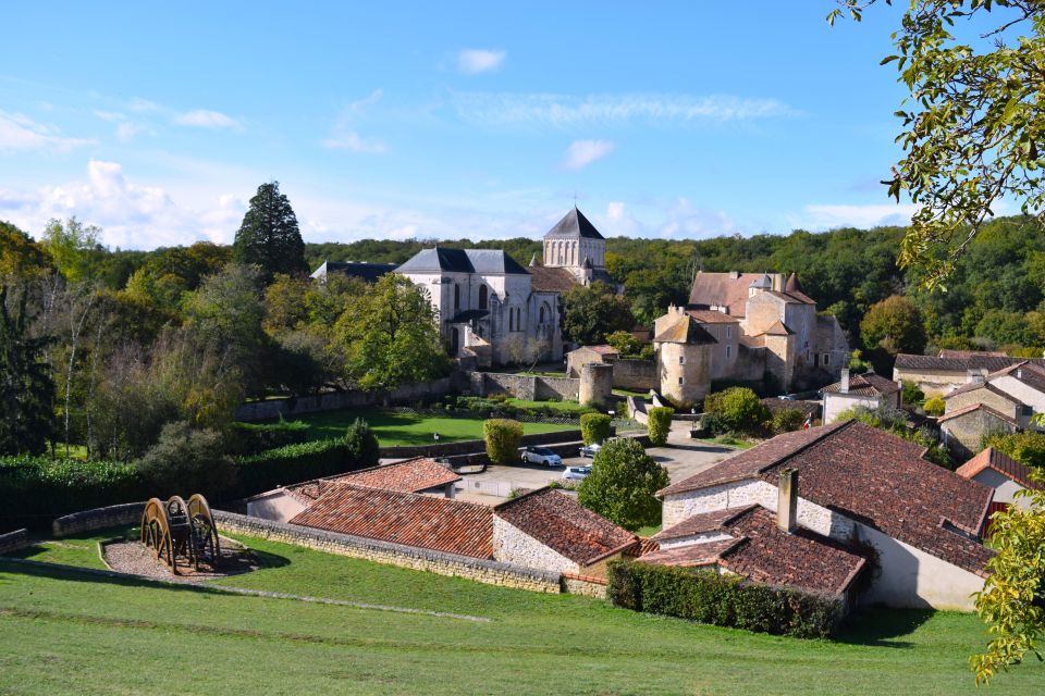 Poitiers and Its Region: Castle Tour (Driver+Souvenir+Wine) - Languages and Cancellation