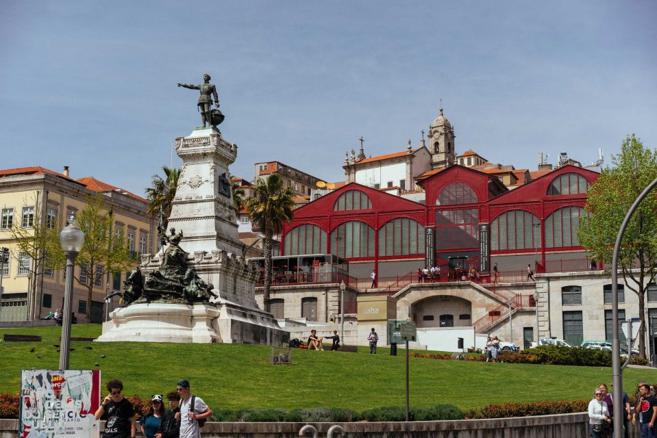 Porto: 2.5-Hour Private City Tour Off the Beaten Track - Architectural and Street Art Discoveries