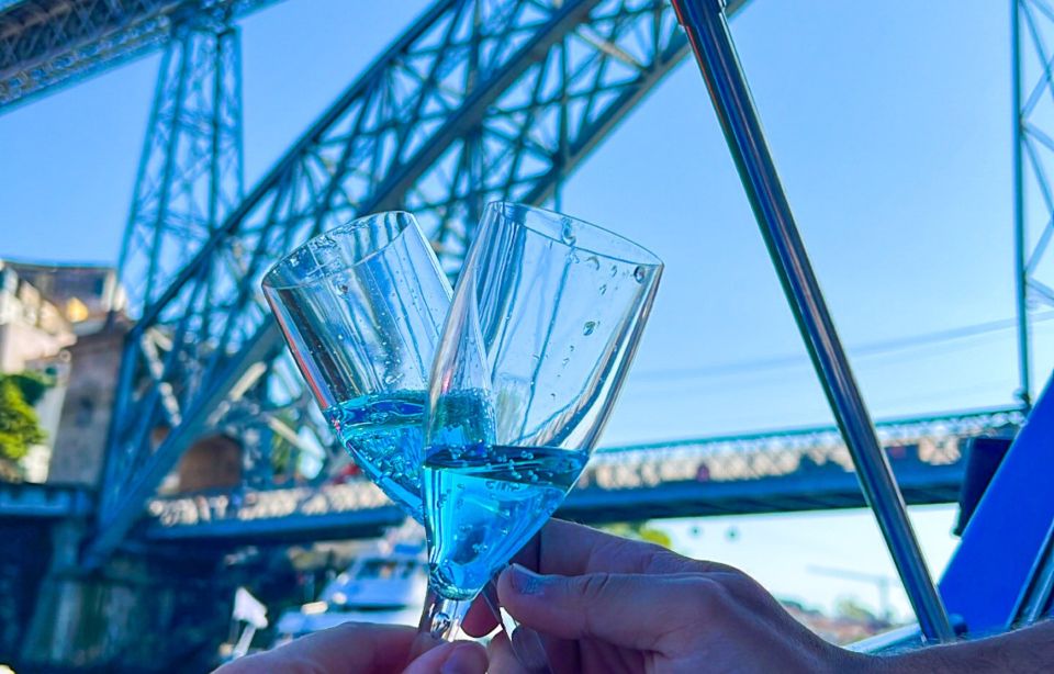 Porto: Douro River Private Small Group Boat Tour - Explore Porto and Gaias Riverside