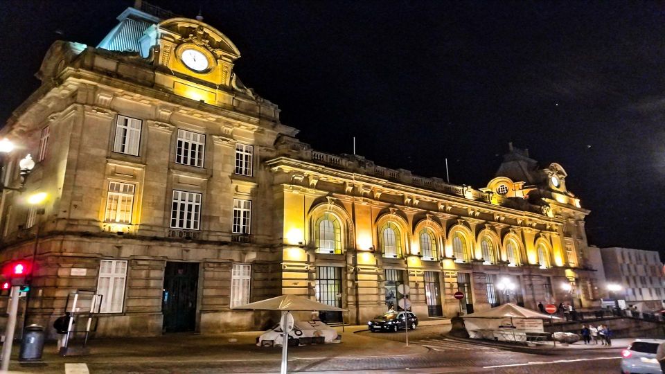 Porto Private Night Tour, See the Most Iconic Attractions - Ribeira District Exploration