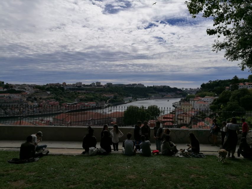 Porto: Riverside Panoramic Bike Tour - River and City Views