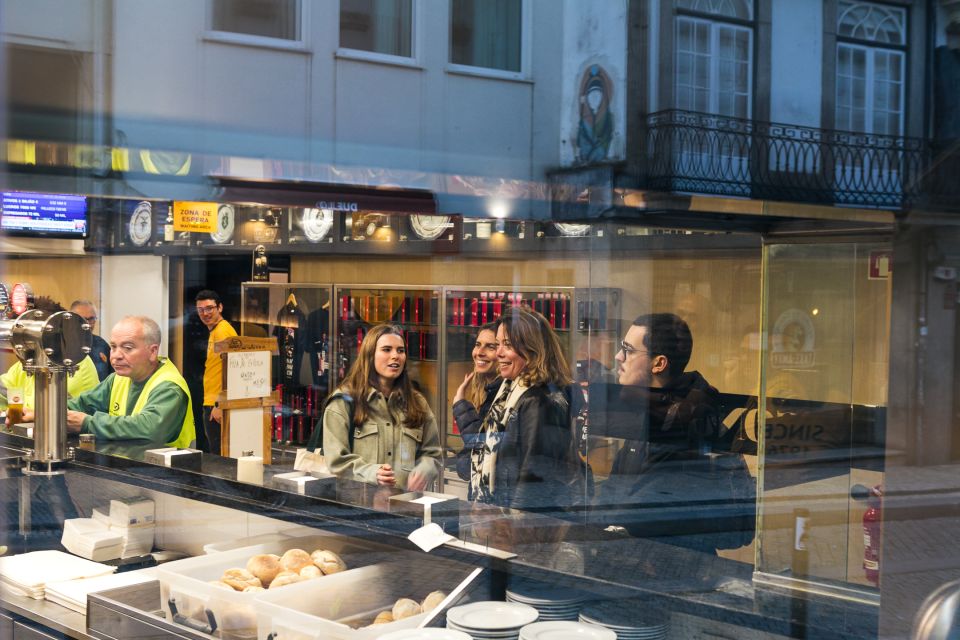 Porto: Walking Dinner Tour With Family-Owned Restaurants - Tour Operating Information