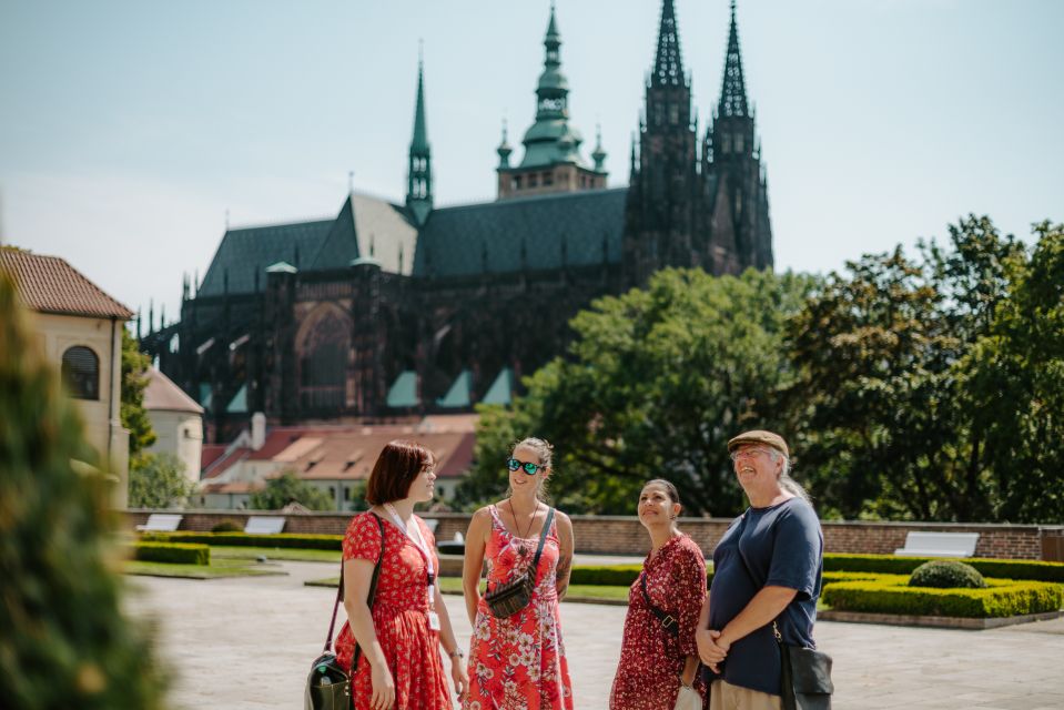 Prague: 3h Private Tour of Prague Castle, Admission Incl. - Pickup and Transportation