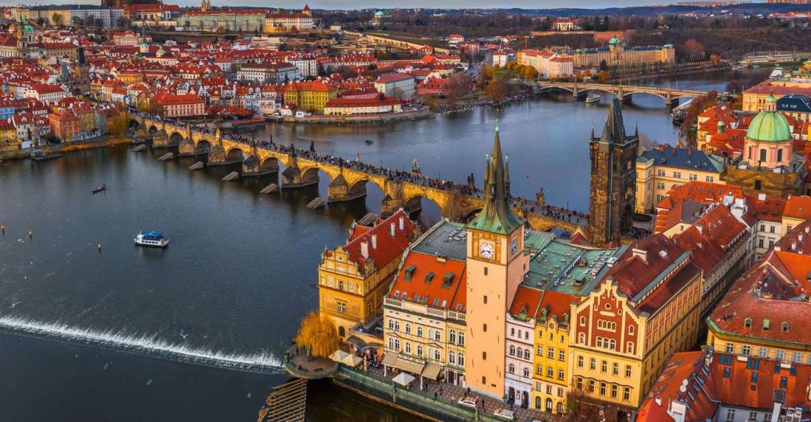 Prague: Castle and Jewish Quarter Tour With Cruise and Lunch - Relaxing River Cruise Experience