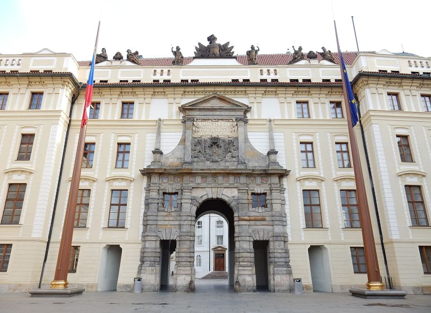 Prague: Castle and Lesser Town Walking Tour With Local Guide - Group Options and Accessibility