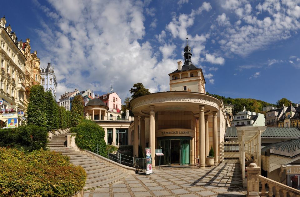 Prague: Karlovy Vary Tour With Lunch and Moser Museum Visit - Child and Student Pricing