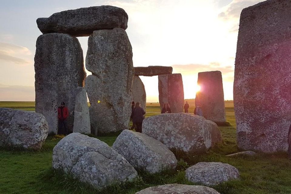 Private Avebury.Stonehenge.Salisbury. - Getting to the Tour