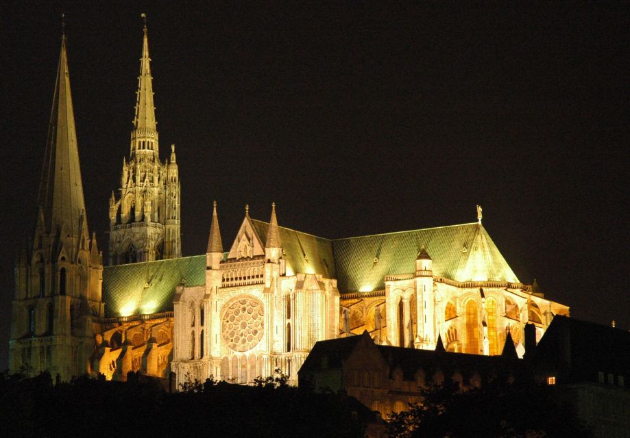 Private Tour of Chartres Town From Paris - Frequently Asked Questions