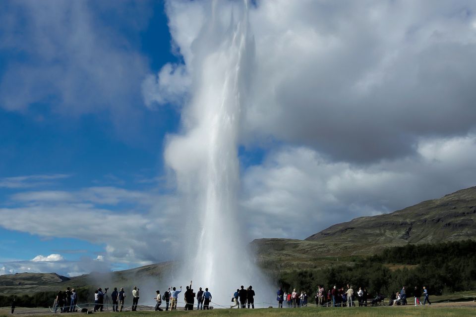 Reykjavik: The Golden Circle Day Tour - Meeting Point Details