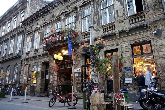 Ruins and Bars - Budapest Ruin Bar Tour - Small-Group Tour Experience