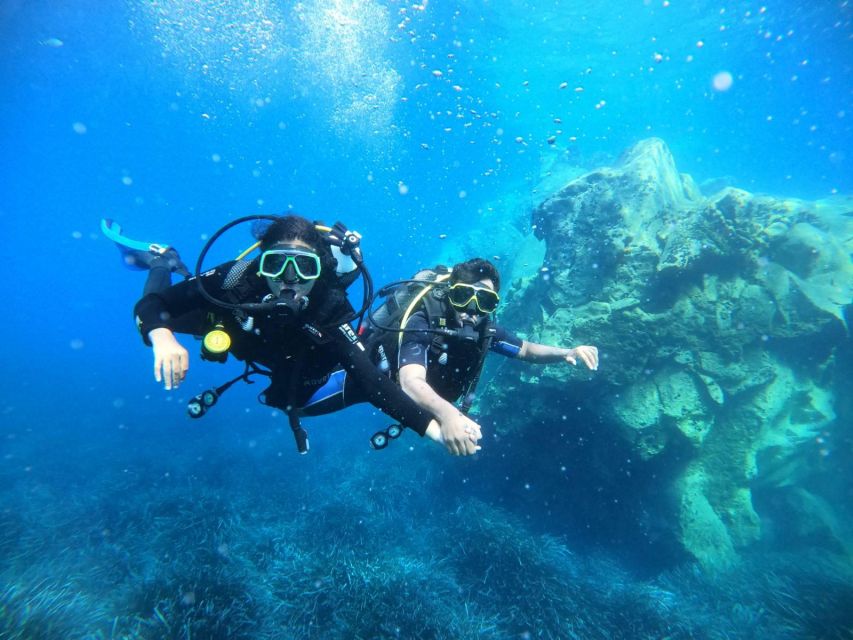 Santorini: Scuba Diving Experience in the Volcanic Caldera - Pricing and Group Size