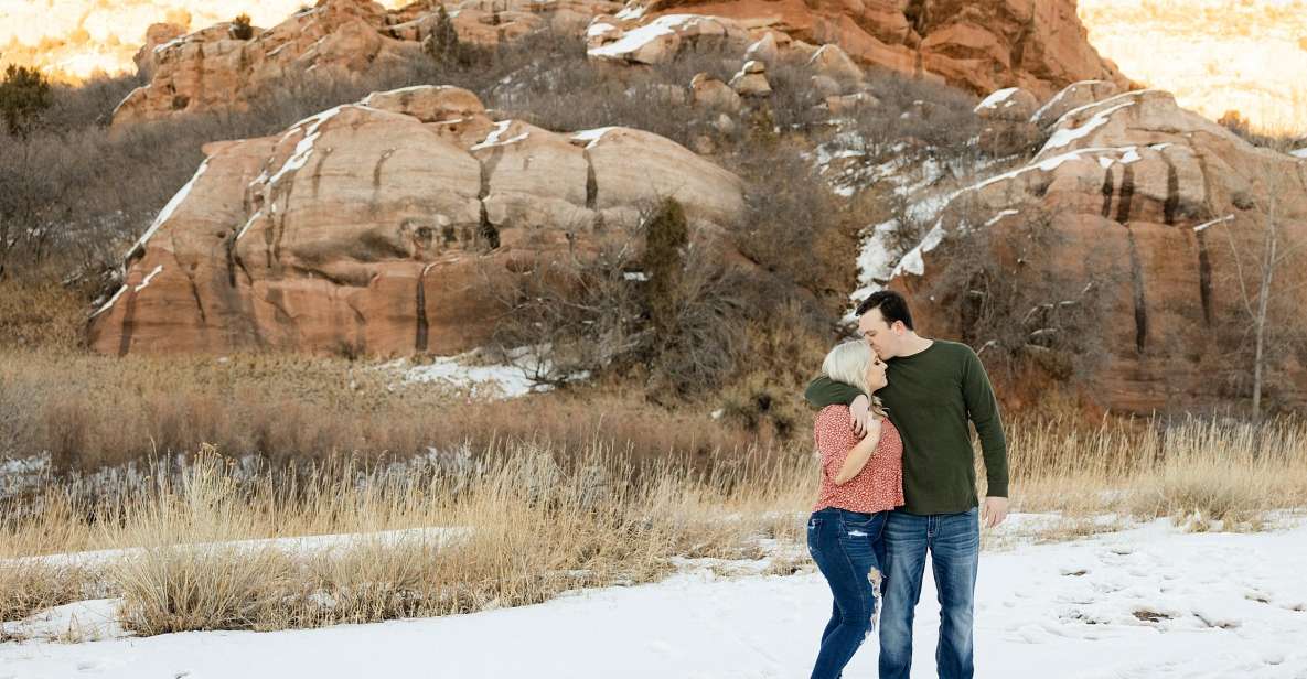 Scenic Photoshoot in Denvers Foothills - Group Sizes and Arrangements