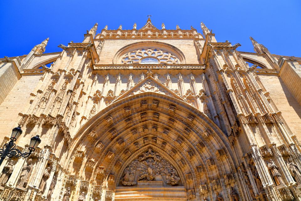 Seville: Cathedral and Alcázar Guided Tour - Important Tour Details