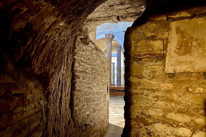 Small-Group Tour of Roman Catacombs & St. Clements Undergrounds - Intimate and Personalized Experience