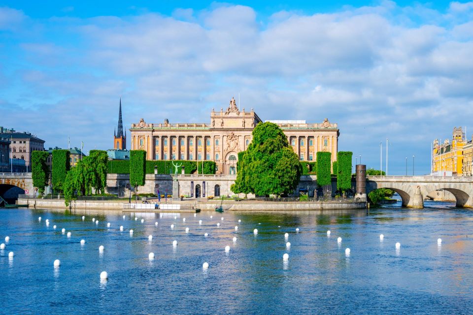 Stockholm Old Town Walking Tour and Djurgården Boat Cruise - Tour Logistics and Preparation