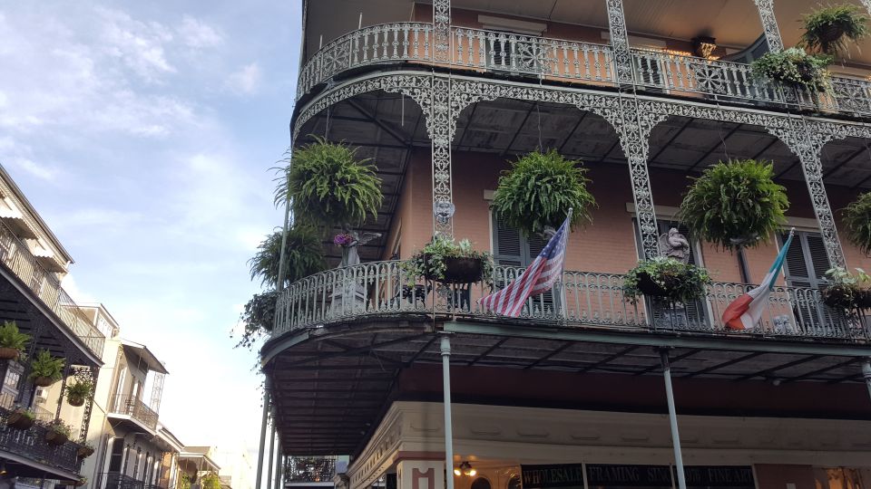 The Locals Guide to the French Quarter Tour - Cancellation and Reservation