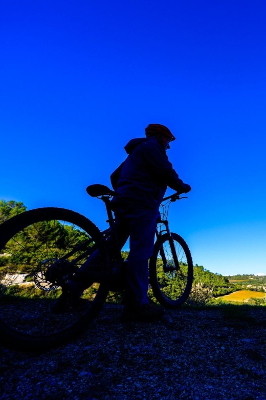 VTT Electrique Journée: Nature Hike for All Levels - Exploring Minerve