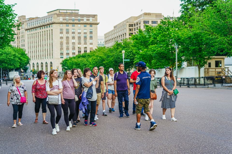 Washington DC: National Mall Night Bus Tour - Starting Location and Landmarks