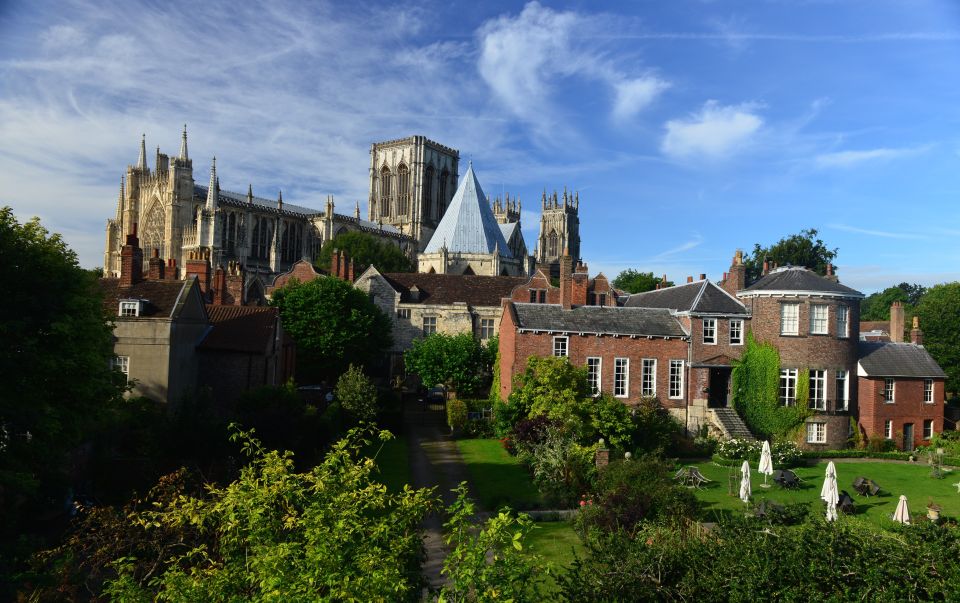 York: Private Guided Walking Tour - Tour Pace