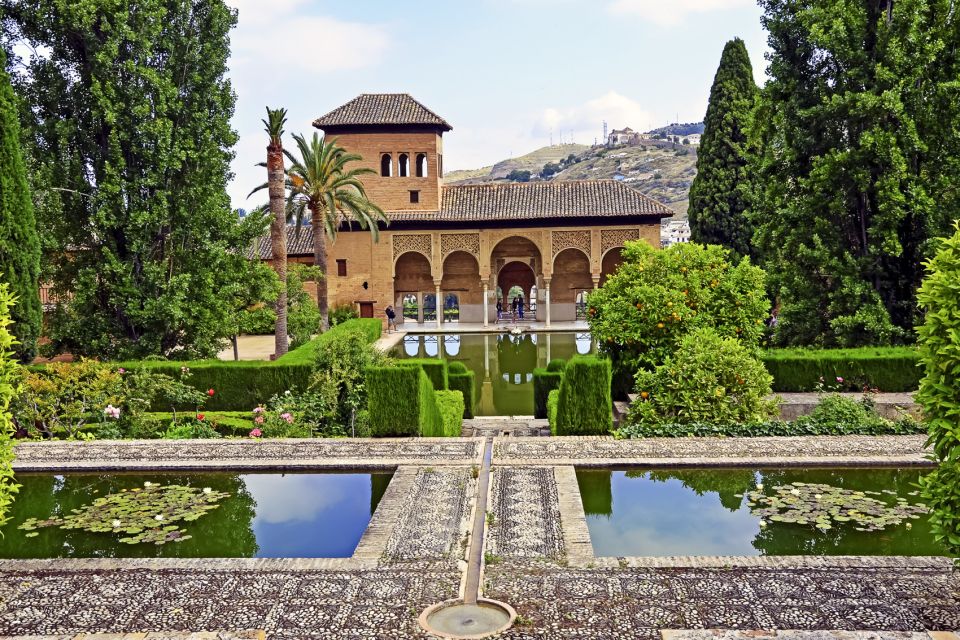 Granada: Alhambra and Generalife Private Fast-Track Tour - Frequently Asked Questions