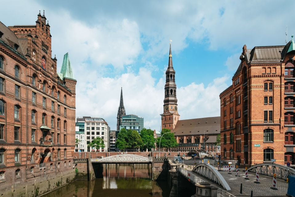 Hamburg: Line A Hop-On Hop-Off Sightseeing Tour - Frequently Asked Questions