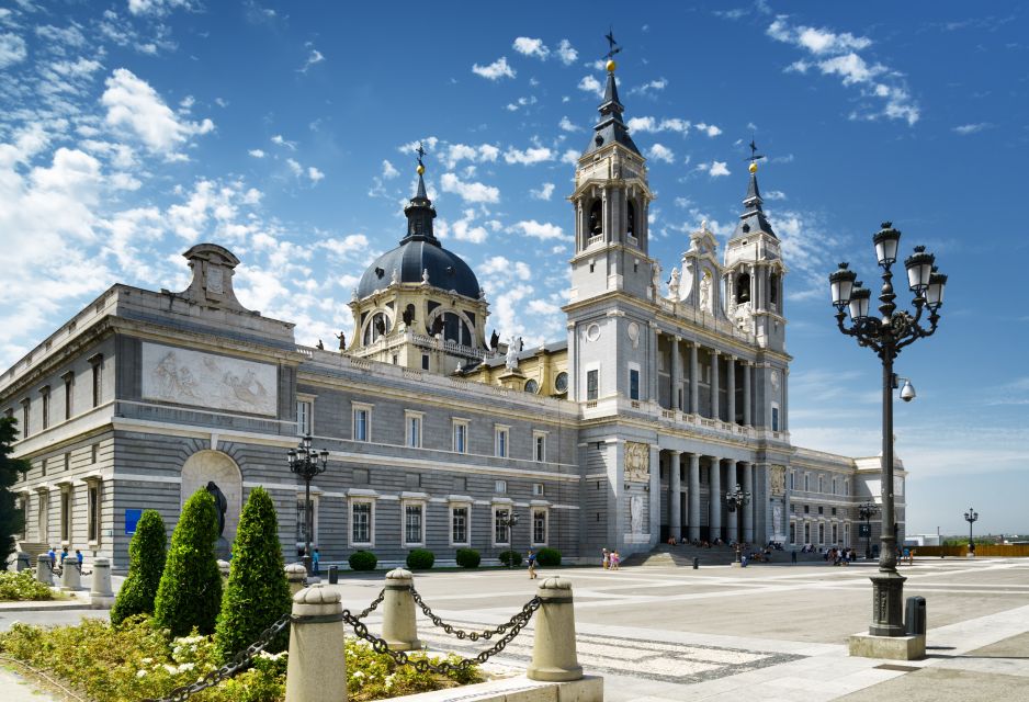 Highlights of Madrid: Walking Tour With Private Guide - Frequently Asked Questions